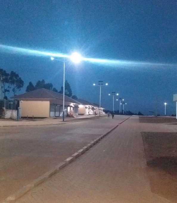 石门县非洲科特迪瓦太阳能路灯工程